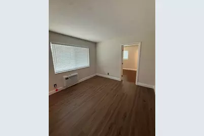 909 NE 10th Avenue #2, Pompano Beach, FL 33060 - Photo 12