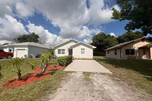 2315 86th Dr, Vero Beach, FL 32966 - Photo 1