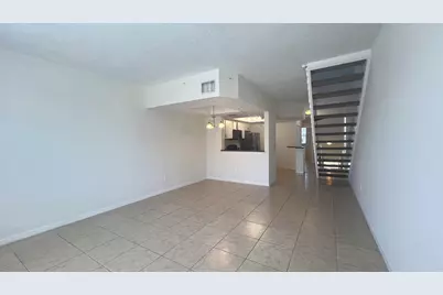 735 SW 148th Avenue #1702, Sunrise, FL 33325 - Photo 4