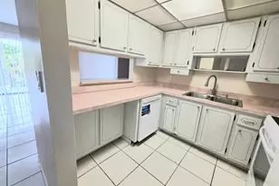 495 SE 8th St, Deerfield Beach, FL 33441 - Photo 16