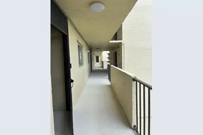 23277 Barwood Lane N #304, Boca Raton, FL 33428 - Photo 2