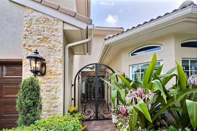512 NE 12th Avenue, Fort Lauderdale, FL 33301 - Photo 2