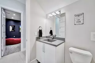 11201 SW 3rd St, Plantation, FL 33325 - Photo 32