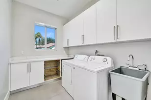 11201 SW 3rd St, Plantation, FL 33325 - Photo 36