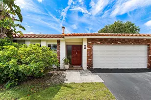 2 Tam O Shanter Ln, Boca Raton, FL 33431 - Photo 4