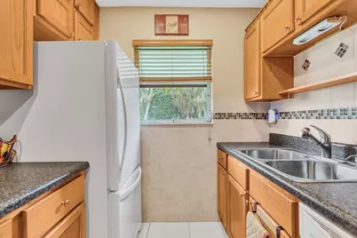 840 N High Point Blvd Boulevard N #B, Delray Beach, FL 33445 - Photo 20