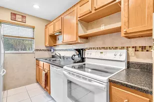 840 N High Point Blvd Blvd N, Delray Beach, FL 33445 - Photo 6