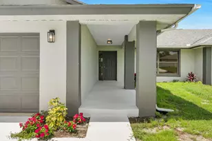 731 SE Majestic Terrace, Port Saint Lucie, FL 34983 - Photo 8