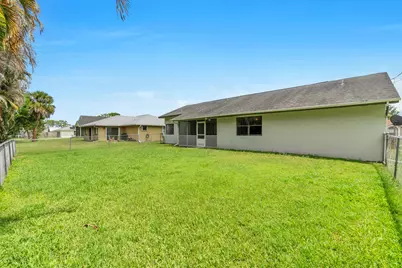 731 SE Majestic Terrace, Port Saint Lucie, FL 34983 - Photo 38