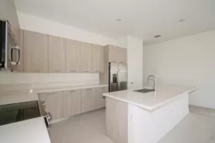 12290 SW 44th Ct, Davie, FL 33330 - Photo 2