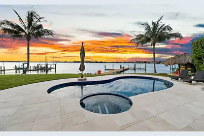 954 Dolphin Court, Jupiter, FL 33458 - Photo 2