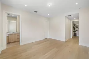 748 NE 72nd St, Boca Raton, FL 33487 - Photo 86