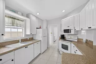8154 Montserrat Pl, Wellington, FL 33414 - Photo 26
