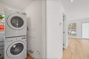 1404 NE 2nd St, Pompano Beach, FL 33060 - Photo 20