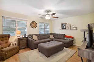 614 N 7th St, Lantana, FL 33462 - Photo 4