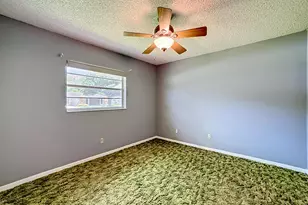 2402 Newport Dr, Fort Pierce, FL 34982 - Photo 24
