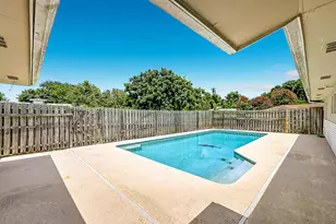 2402 Newport Dr, Fort Pierce, FL 34982 - Photo 46