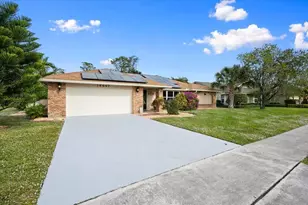 14447 Stirrup Ln, Wellington, FL 33414 - Photo 2