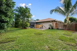 14447 Stirrup Ln, Wellington, FL 33414 - Photo 4