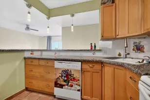 4330 Hillcrest Dr, Hollywood, FL 33021 - Photo 10