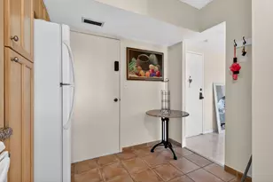 4330 Hillcrest Dr, Hollywood, FL 33021 - Photo 12
