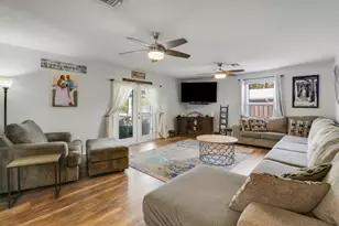 1881 SW Taurus Ln, Port Saint Lucie, FL 34984 - Photo 26