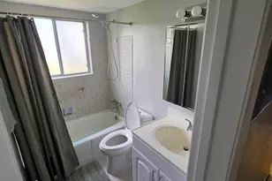 3320 Lake Osborne Dr, Lake Worth Beach, FL 33461 - Photo 8