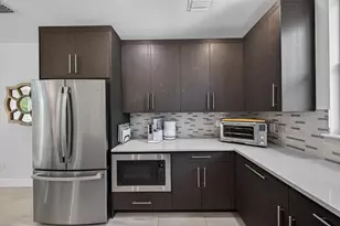 625 NE 22nd Dr, Wilton Manors, FL 33305 - Photo 16