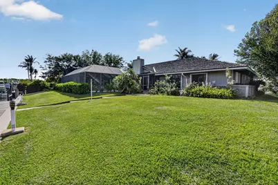 9055 SE Harbor Island Way, Hobe Sound, FL 33455 - Photo 8
