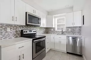 3100 W Rolling Hills Cir, Davie, FL 33328 - Photo 10