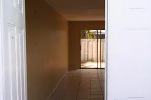 253 NE 211th Terrace, North Miami Beach, FL 33179 - Photo 4