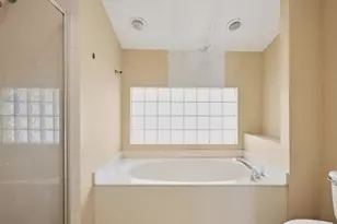 253 NE 211th Terrace, North Miami Beach, FL 33179 - Photo 20