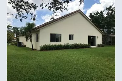 8657 Rosalie Court, Boynton Beach, FL 33472 - Photo 20