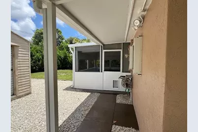 6781 Charleston Street, Hollywood, FL 33024 - Photo 36
