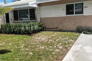 6781 Charleston St, Hollywood, FL 33024 - Photo 2