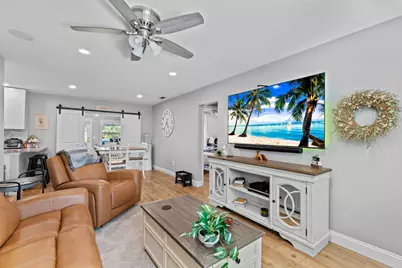 620 N B Street, Lake Worth Beach, FL 33460 - Photo 8