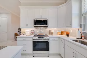 2005 Bridgepointe Cir, Vero Beach, FL 32967 - Photo 6