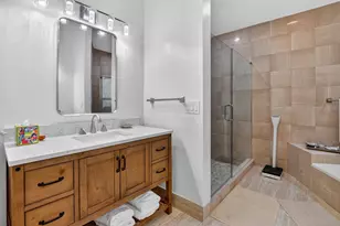 22519 W Esplanada Cir W, Boca Raton, FL 33433 - Photo 30