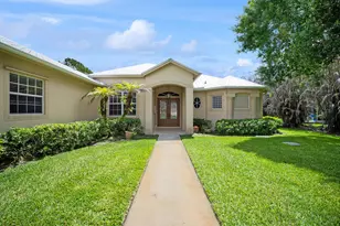 1106 SW Thoreau Ct, Palm City, FL 34990 - Photo 2