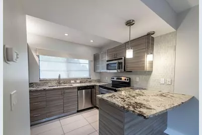 64 Isle Of Venice Drive #22, Fort Lauderdale, FL 33301 - Photo 4