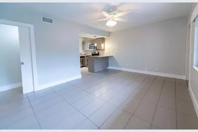 64 Isle Of Venice Drive #22, Fort Lauderdale, FL 33301 - Photo 2