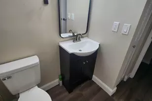 3301 N Country Club Dr, Miami, FL 33180 - Photo 12