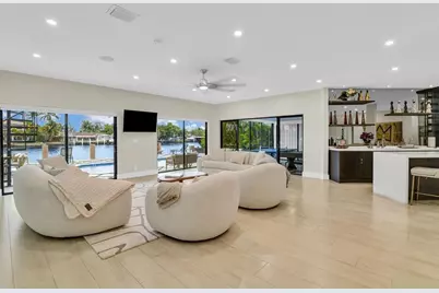 319 S Riverside Drive, Pompano Beach, FL 33062 - Photo 10