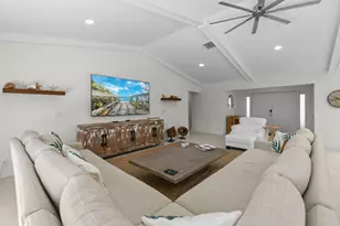114 N Beach Rd, Jupiter Island, FL 33455 - Photo 12
