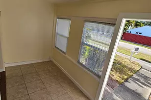 115 E Palm Street E, Lantana, FL 33462 - Photo 2