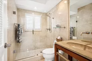 215 N Birch Rd, Fort Lauderdale, FL 33304 - Photo 12