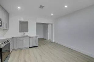 2155 NE 56th Ct, Fort Lauderdale, FL 33308 - Photo 10