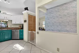 1921 Discovery Cir E, Deerfield Beach, FL 33442 - Photo 20