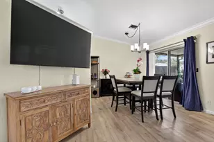 1921 Discovery Cir E, Deerfield Beach, FL 33442 - Photo 8