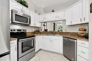 1921 Discovery Cir E, Deerfield Beach, FL 33442 - Photo 16